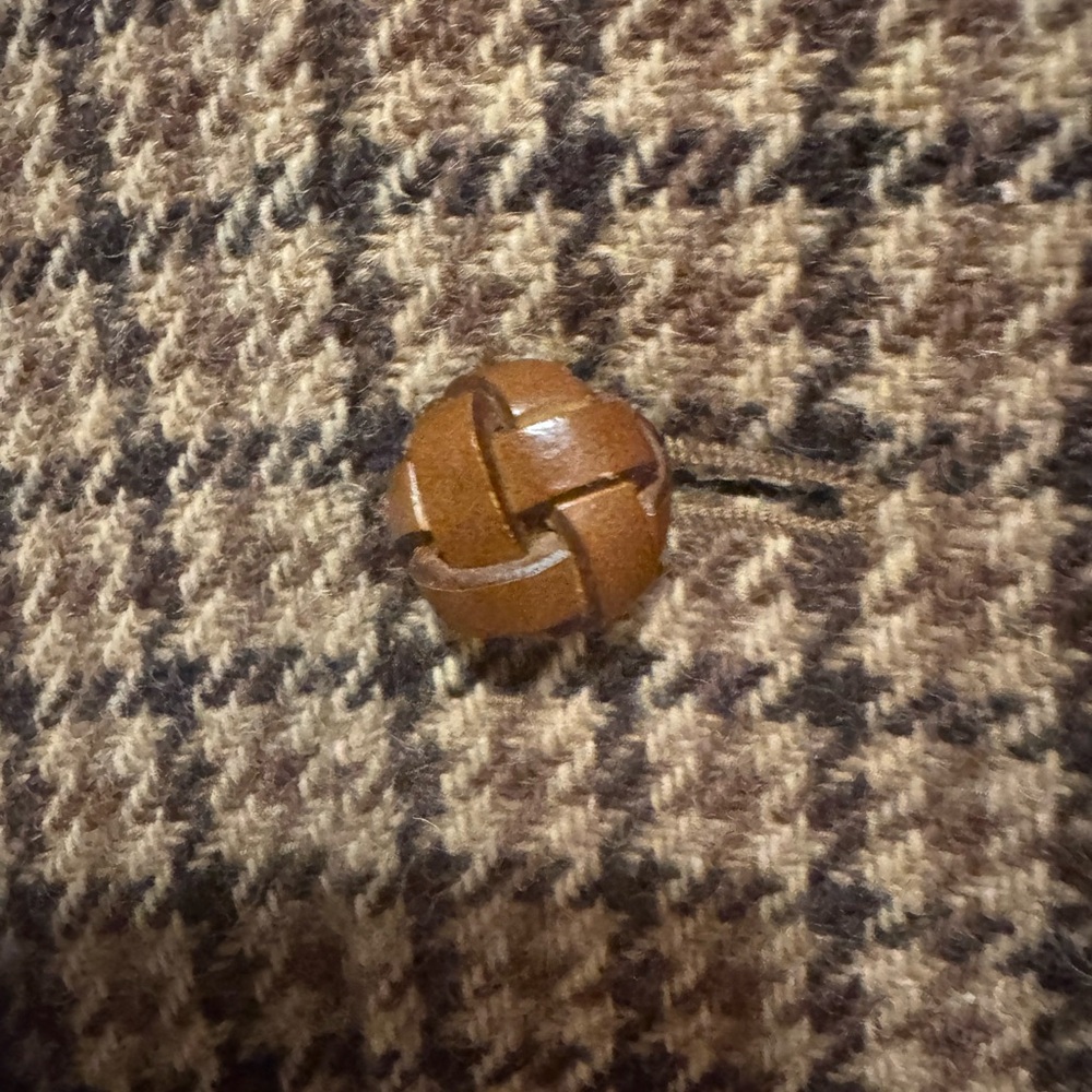 Beautiful Ralph Lauren Tan and Brown Wool Houndstooth Blazer - Picture 12 of 15